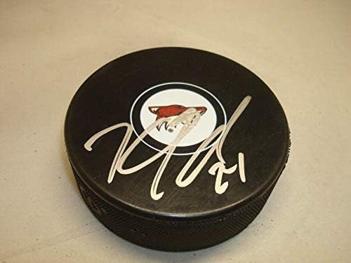Кайл Чипчура подписа хокей шайба Аризона Койотс с автограф от 1B - за Миене на НХЛ с автограф