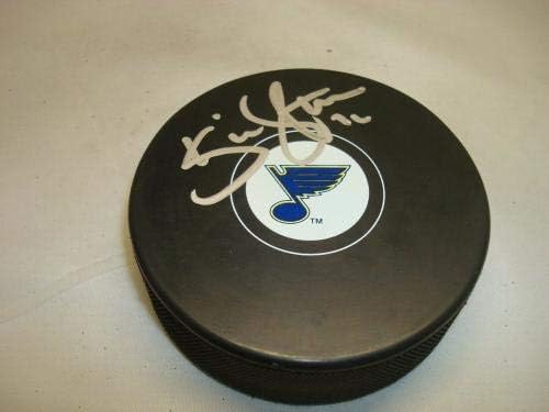 Кевин Шаттенкирк подписа хокей шайба Сейнт Луис Блус с автограф на PSA/DNA COA 1C - за Миене на НХЛ с автограф